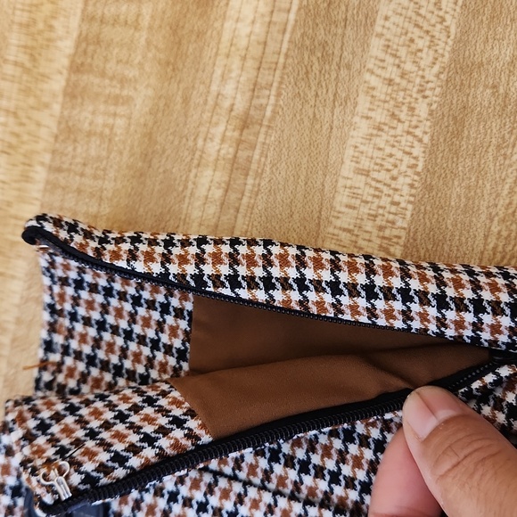 FOROVER 21 Plaid Mini Skirt, size XS - Picture 6 of 8